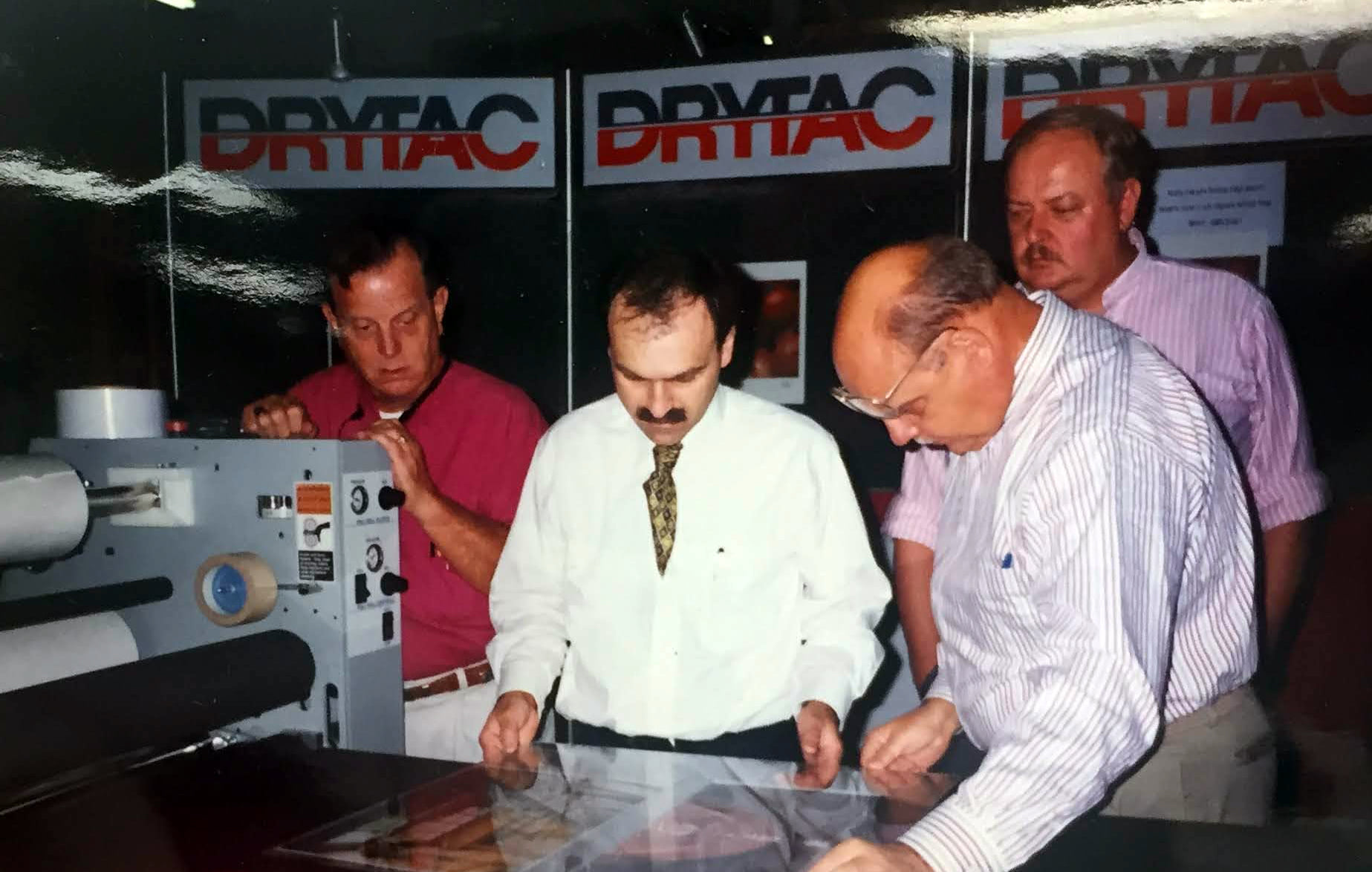 Drytac live machine demo at trade show